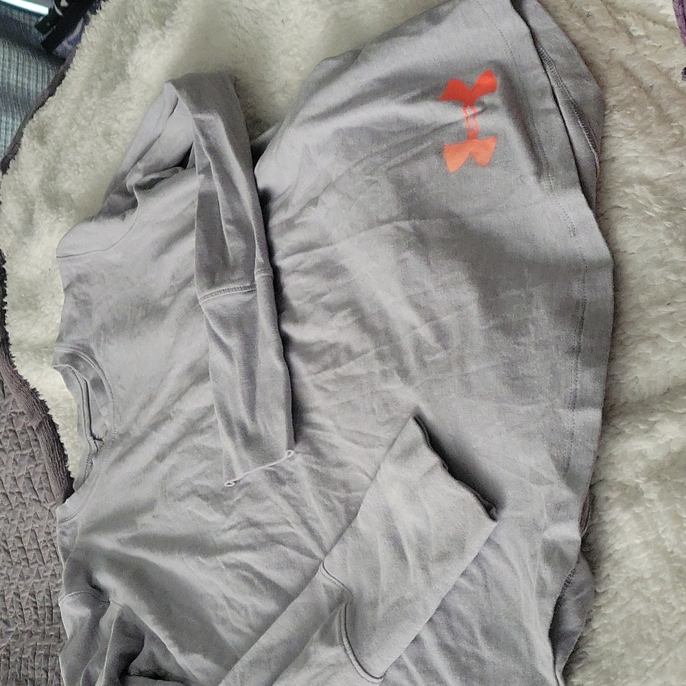 Under armour long sleeve shirt